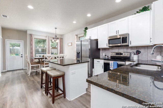 Image 15 of 29 For 1547 Bonnyview Drive