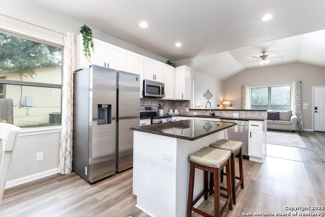 Image 16 of 29 For 1547 Bonnyview Drive