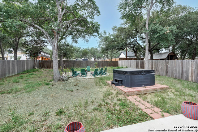 Image 4 of 29 For 1547 Bonnyview Drive