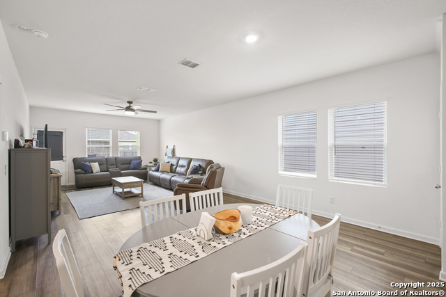 Listing photo id 8 for 12855 Cygnus