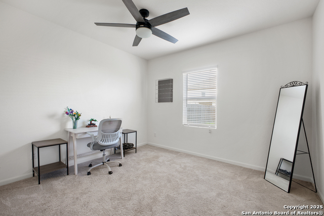 Listing photo id 17 for 12855 Cygnus