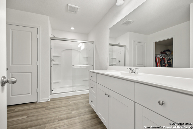 Listing photo id 28 for 12855 Cygnus