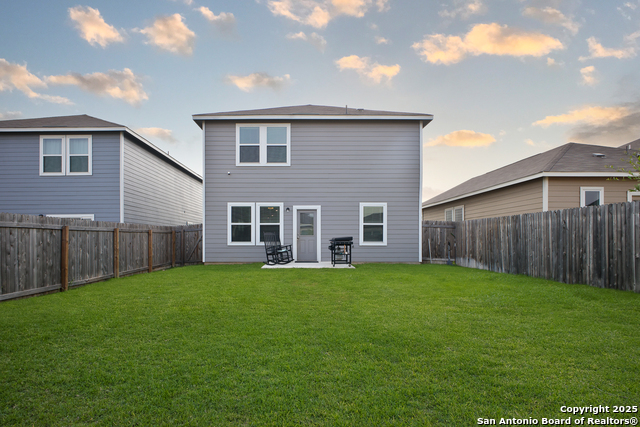 Listing photo id 32 for 12855 Cygnus