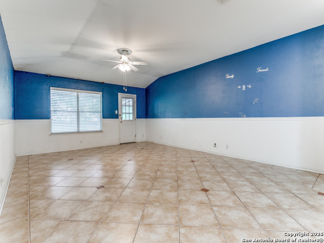 Image 14 of 32 For 14342 Markham Ln