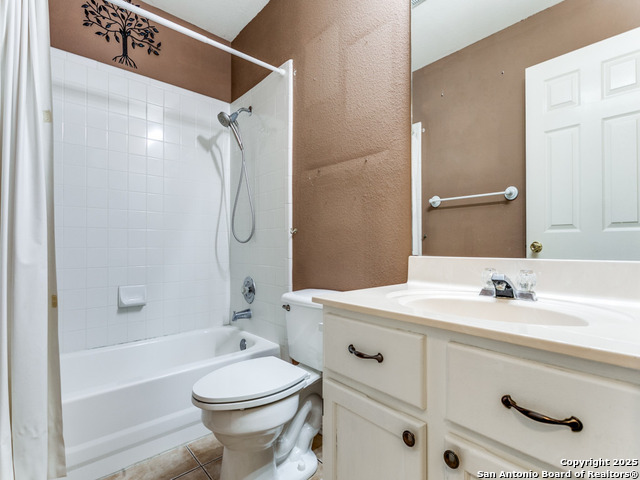 Image 23 of 32 For 14342 Markham Ln