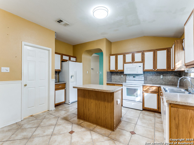 Image 7 of 32 For 14342 Markham Ln