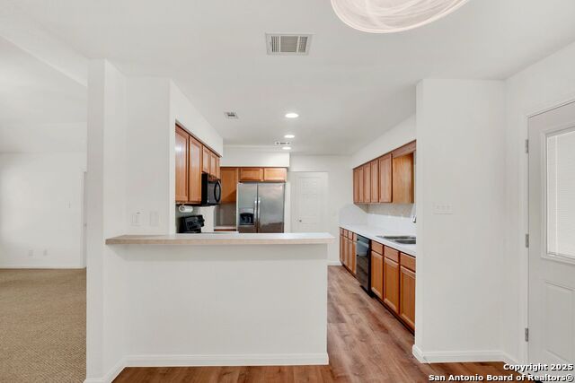 Listing photo id 21 for 847 Orchard Park