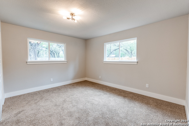 Image 10 of 29 For 1071 Diamondhead Dr