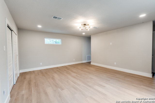 Image 16 of 29 For 1071 Diamondhead Dr