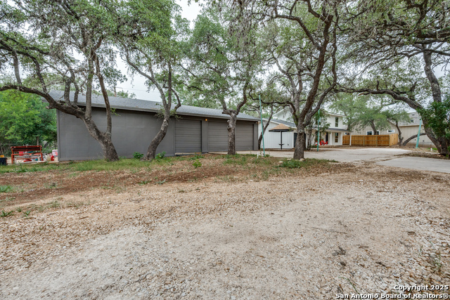Image 20 of 29 For 1071 Diamondhead Dr