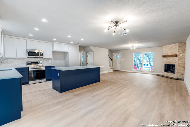 Image 6 of 29 For 1071 Diamondhead Dr