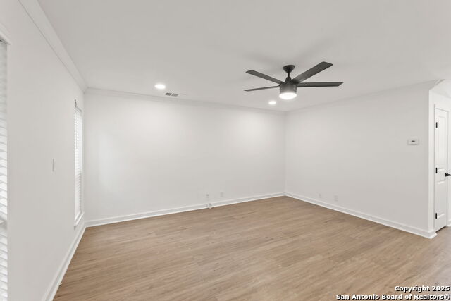 Image 14 of 44 For 2718 Old Field Dr  101