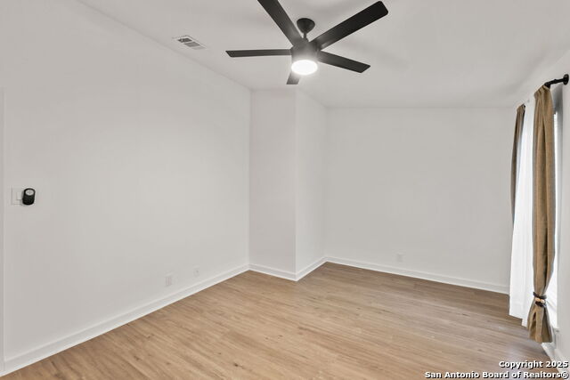 Image 18 of 44 For 2718 Old Field Dr  101
