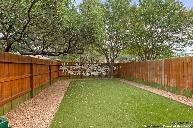 Image 30 of 44 For 2718 Old Field Dr  101