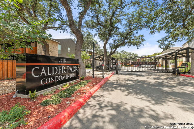 Image 43 of 44 For 2718 Old Field Dr  101