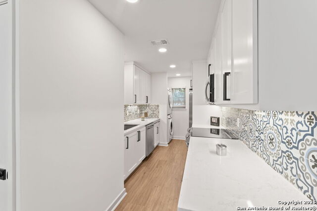 Image 8 of 44 For 2718 Old Field Dr  101