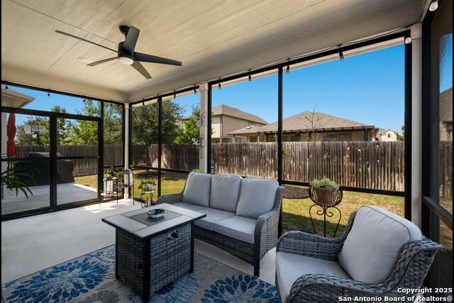 Image 21 of 23 For 2415 Olive Way