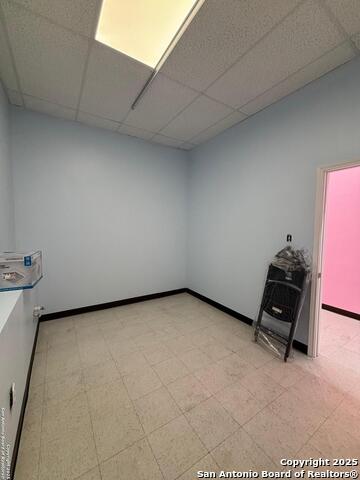 Listing photo id 10 for 8521 Bandera Rd 1