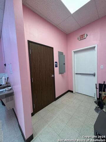 Listing photo id 19 for 8521 Bandera Rd 1