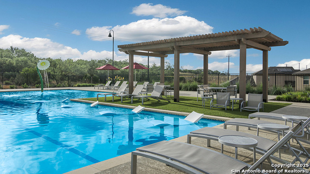 Listing photo id 21 for 10720 Earligold