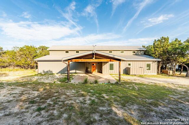 Details for 231 Doris Dr, Kerrville, TX 78028