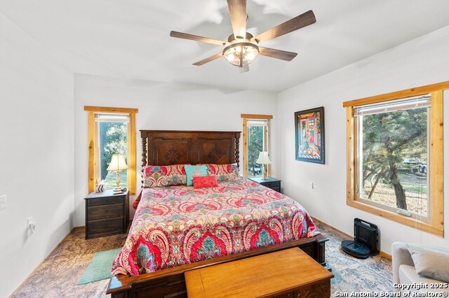 Listing photo id 15 for 231 Doris Dr