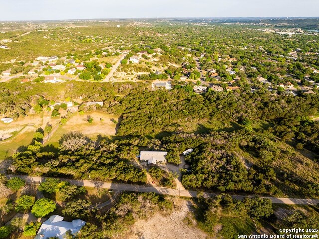 Listing photo id 39 for 231 Doris Dr