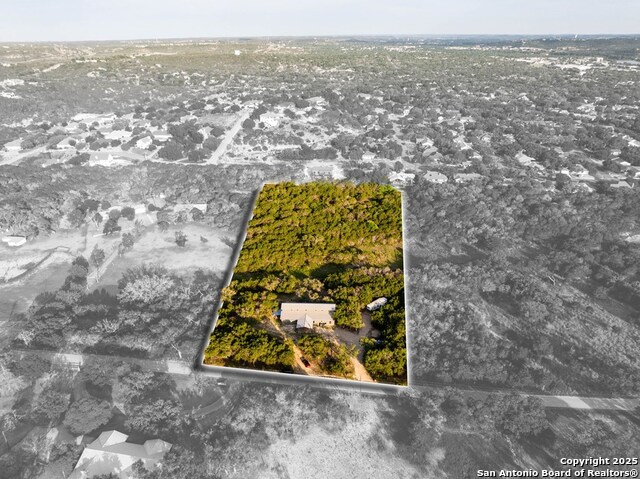Listing photo id 40 for 231 Doris Dr