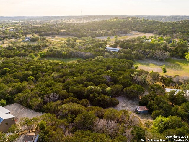Listing photo id 45 for 231 Doris Dr
