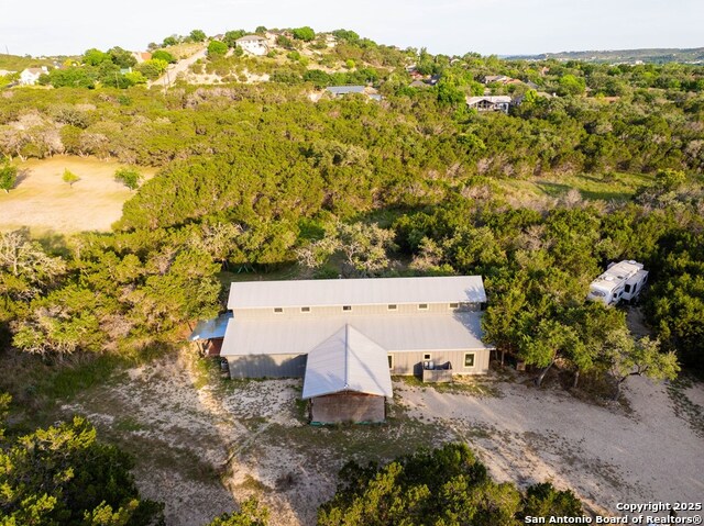 Listing photo id 52 for 231 Doris Dr