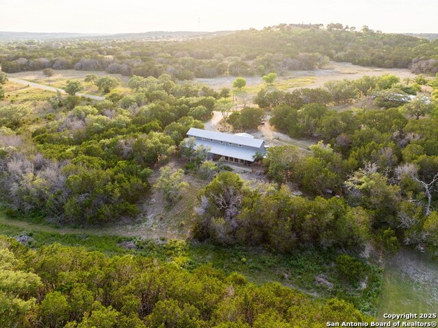 Listing photo id 54 for 231 Doris Dr