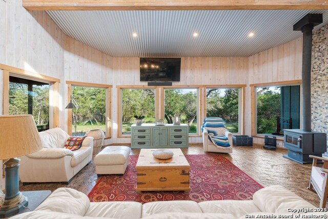 Listing photo id 4 for 231 Doris Dr