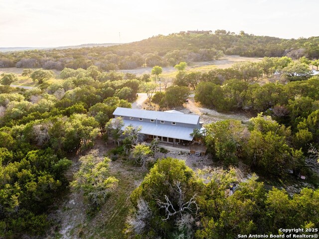 Listing photo id 58 for 231 Doris Dr