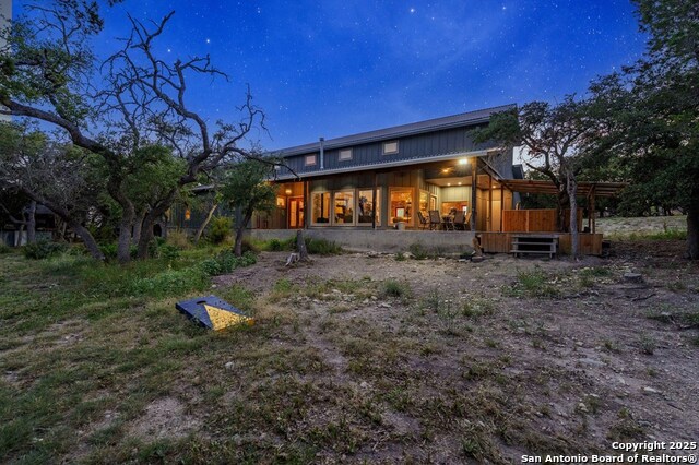 Listing photo id 60 for 231 Doris Dr
