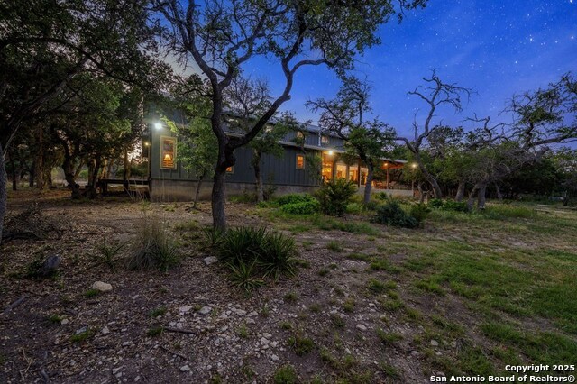 Listing photo id 62 for 231 Doris Dr