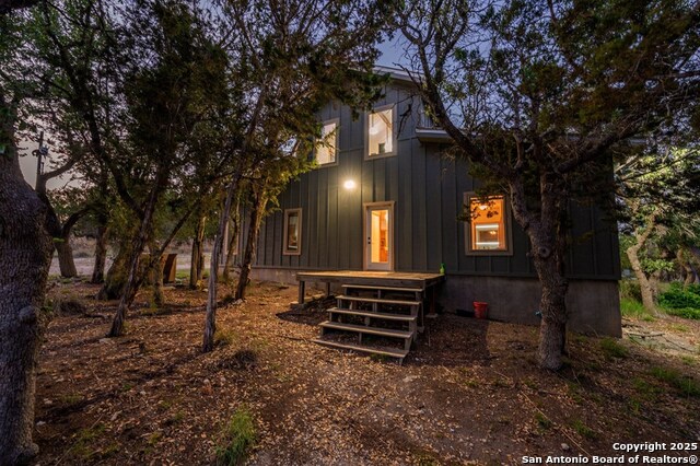 Listing photo id 63 for 231 Doris Dr