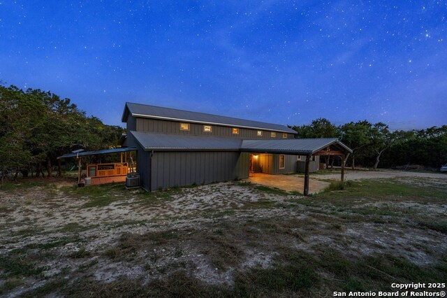 Listing photo id 67 for 231 Doris Dr