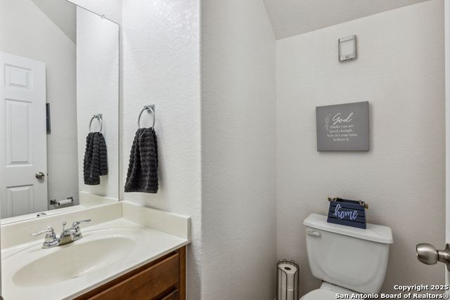 Image 7 of 40 For 13508 Ashmont
