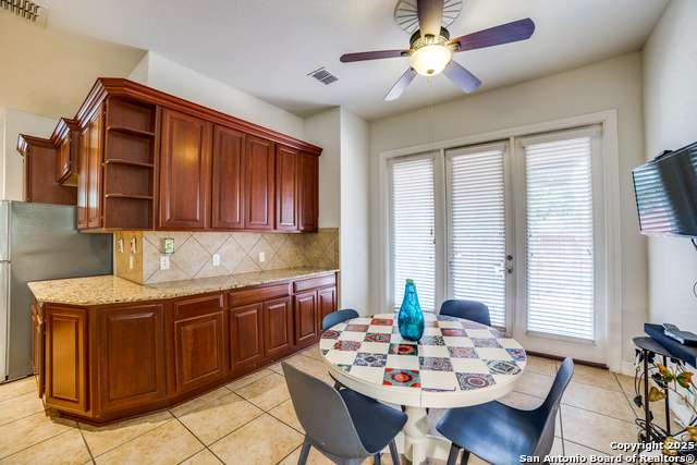 Listing photo id 14 for 12406 Prince Solms