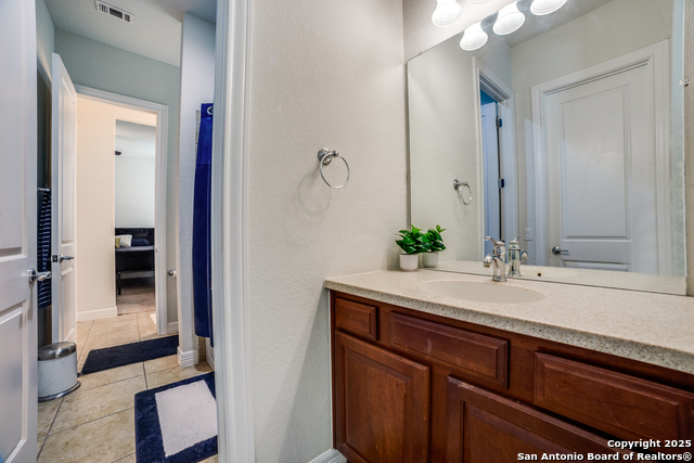 Listing photo id 21 for 12406 Prince Solms