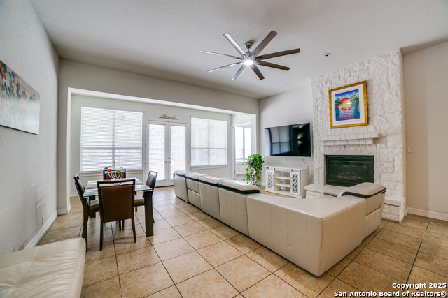 Listing photo id 6 for 12406 Prince Solms