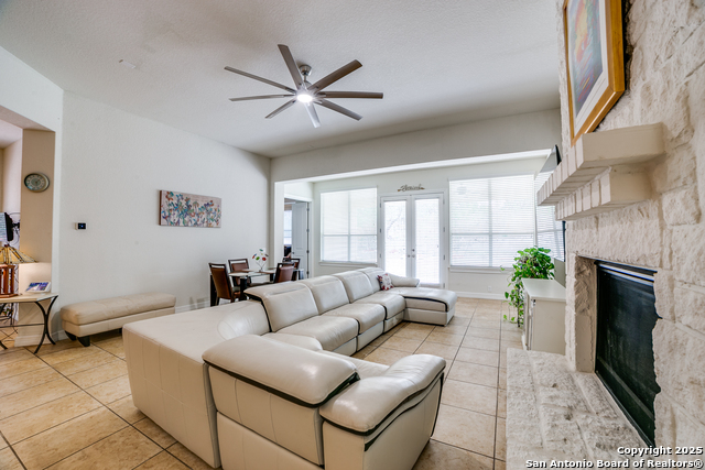 Listing photo id 7 for 12406 Prince Solms
