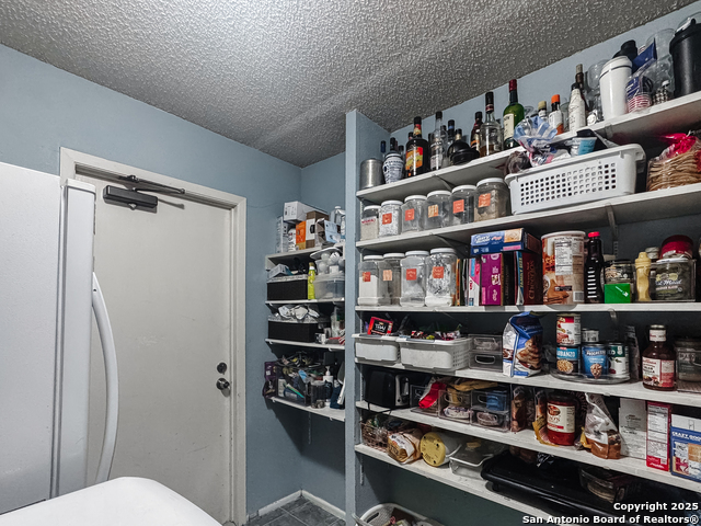 Listing photo id 22 for 10620 Cross Plns