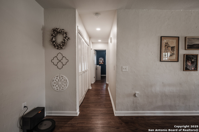Listing photo id 23 for 10620 Cross Plns