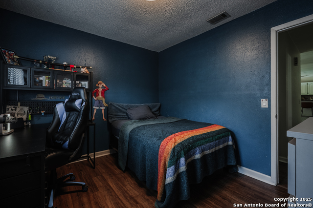 Listing photo id 33 for 10620 Cross Plns