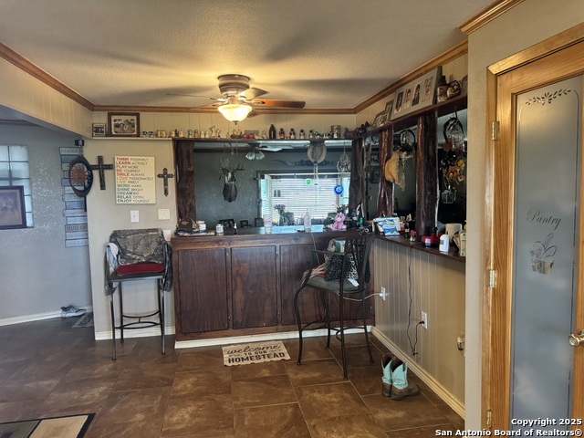Listing photo id 12 for 7084 Richter