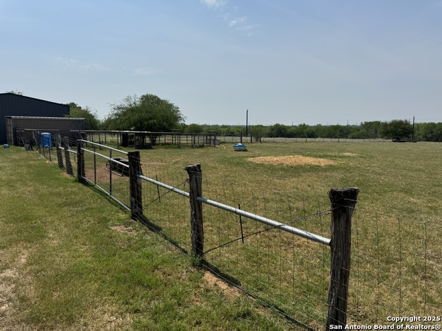 Listing photo id 49 for 7084 Richter