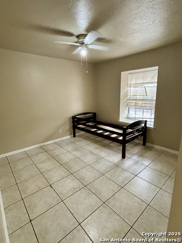 Listing photo id 14 for 170 De Chantle Rd 205