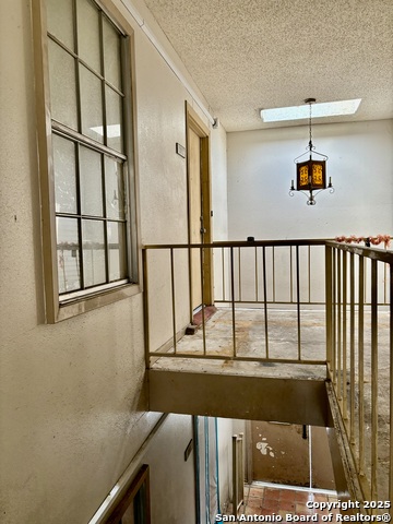 Listing photo id 2 for 170 De Chantle Rd 205