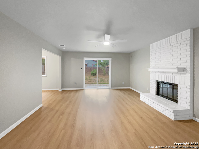 Image 10 of 23 For 6218 Ridge Oak